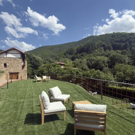 Explora Picos De Europa * Cosgaya